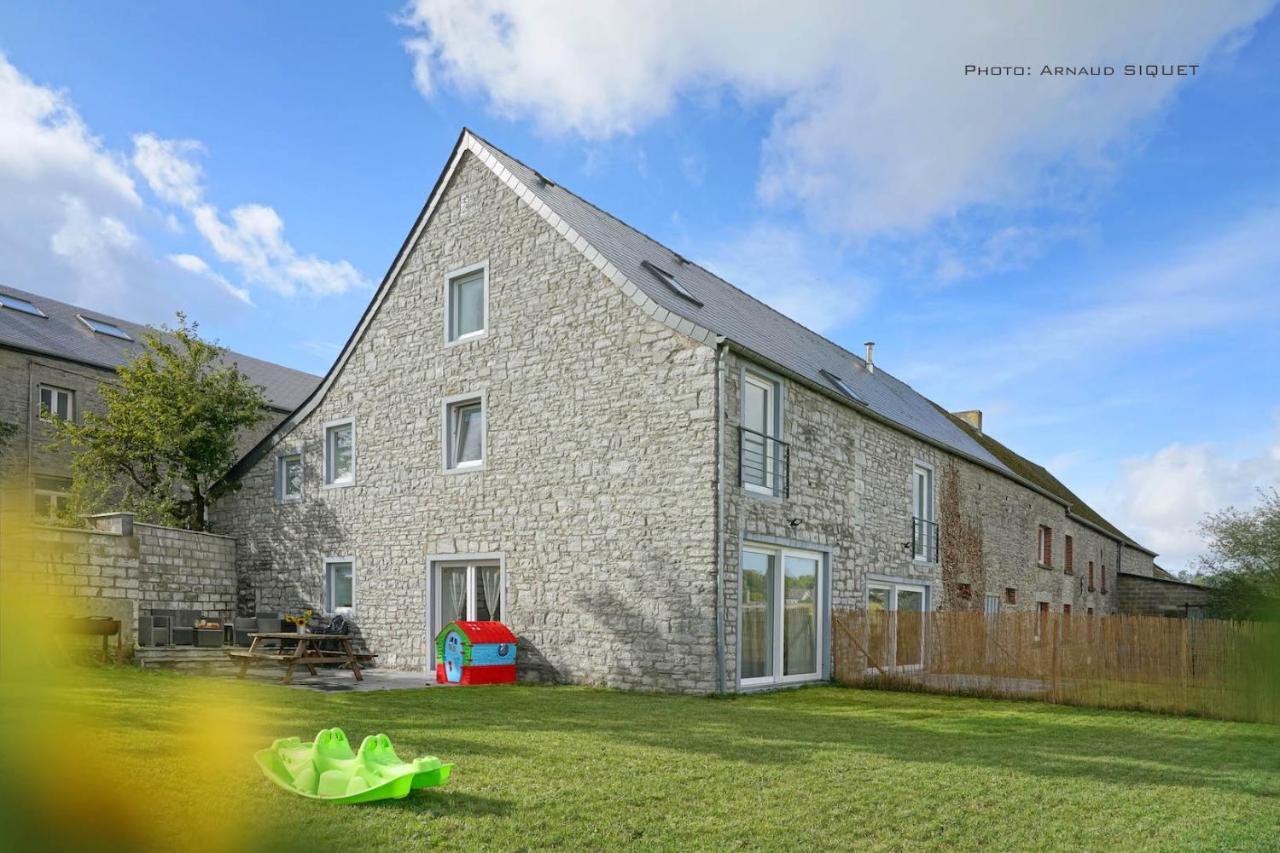 Gite Familial Ferme Des Aujes Falaen Onhaye Exterior photo